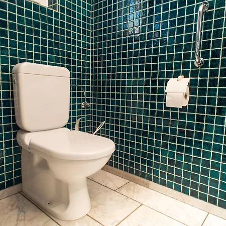 Worker City Villa Goch - 3 Bedrooms - 8 Single Beds Apartament Goch