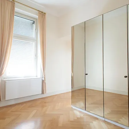 Apartament In Stylish